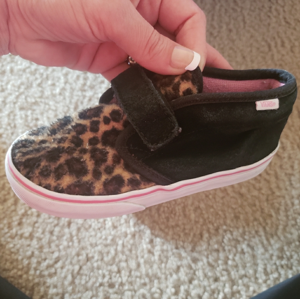 Size 9 toddler Van's